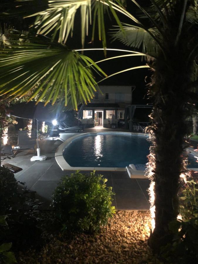Villa Bergerac Avec Piscine Εξωτερικό φωτογραφία