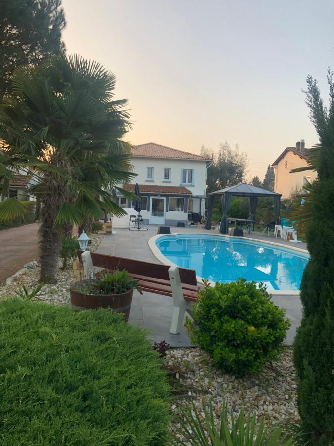 Villa Bergerac Avec Piscine Εξωτερικό φωτογραφία
